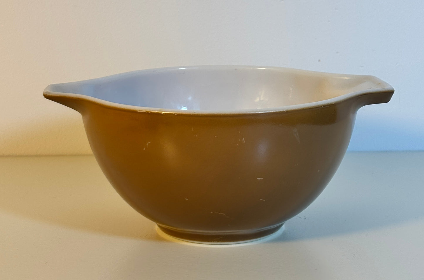 Pyrex Brown 1.5 Pint Cinderella Mixing Bowl