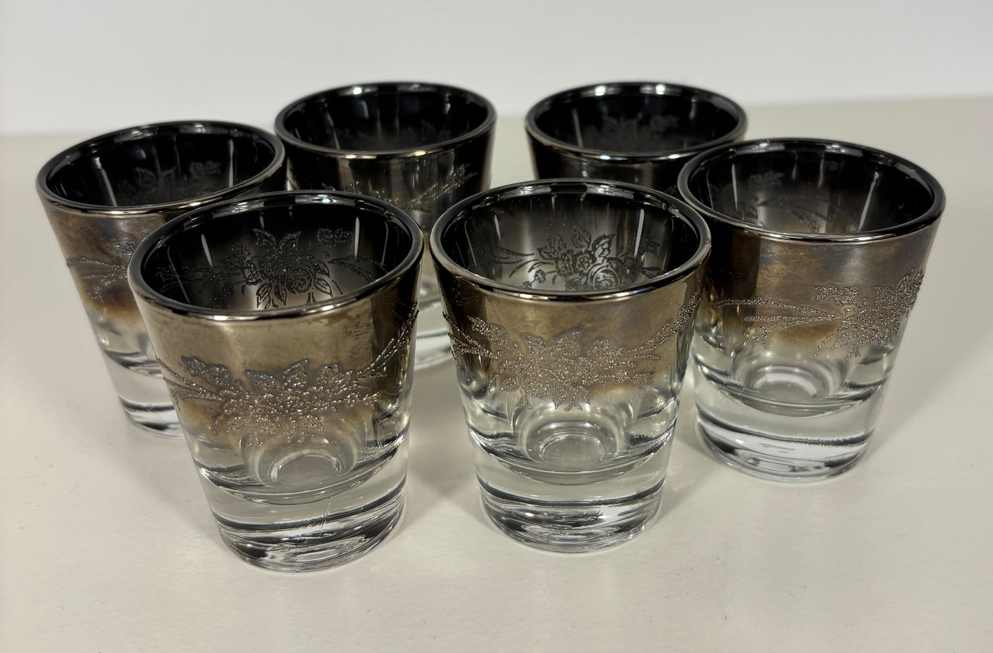 Vitreon Queens Lustreware Silver Fade Shot Glass Set