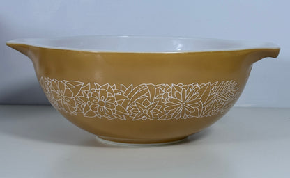 2.5 Quart Pyrex Woodland Cinderella Mixing Bowl