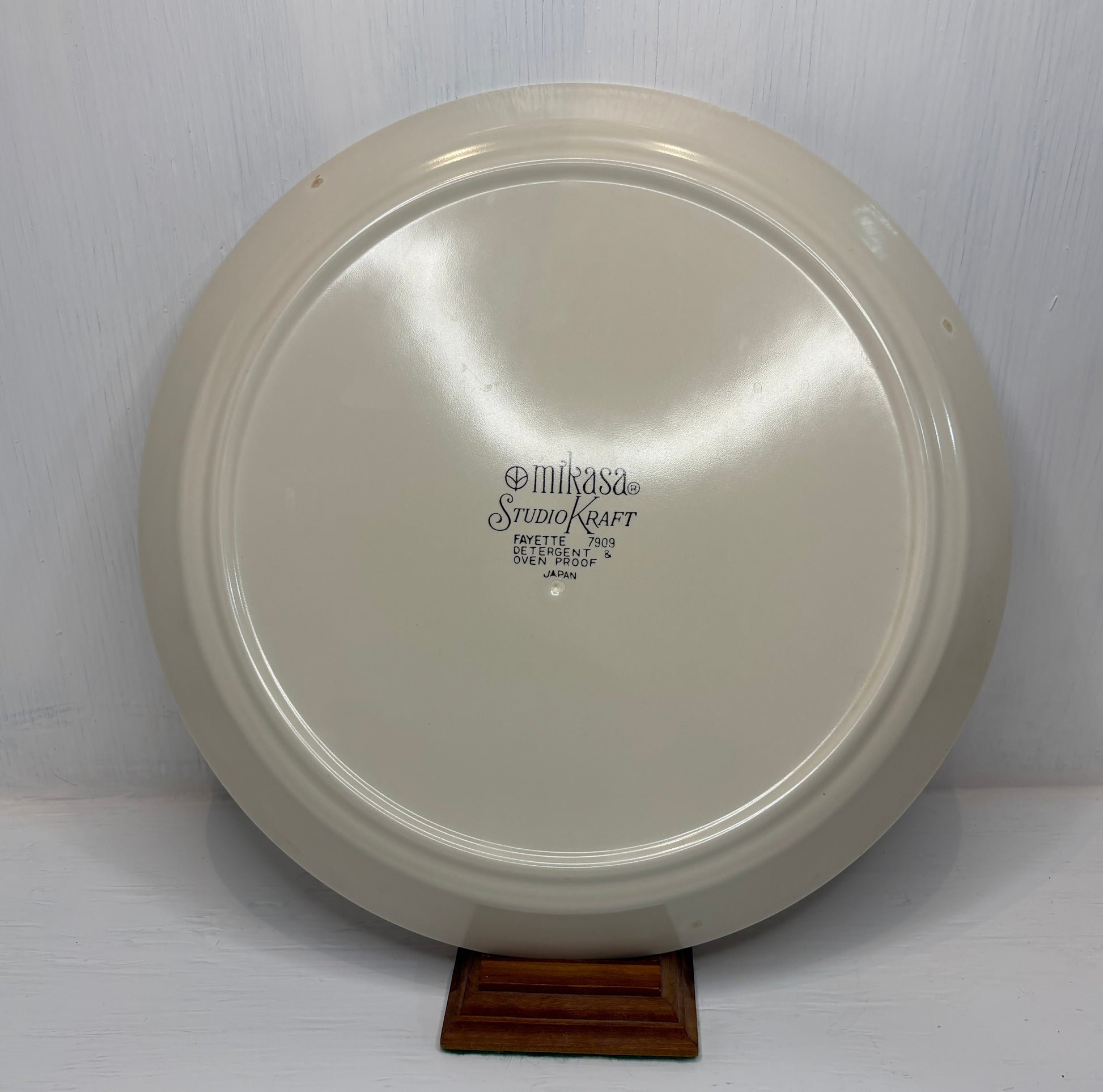 Mikasa Studio Kraft Fayette Serving Chop Plate