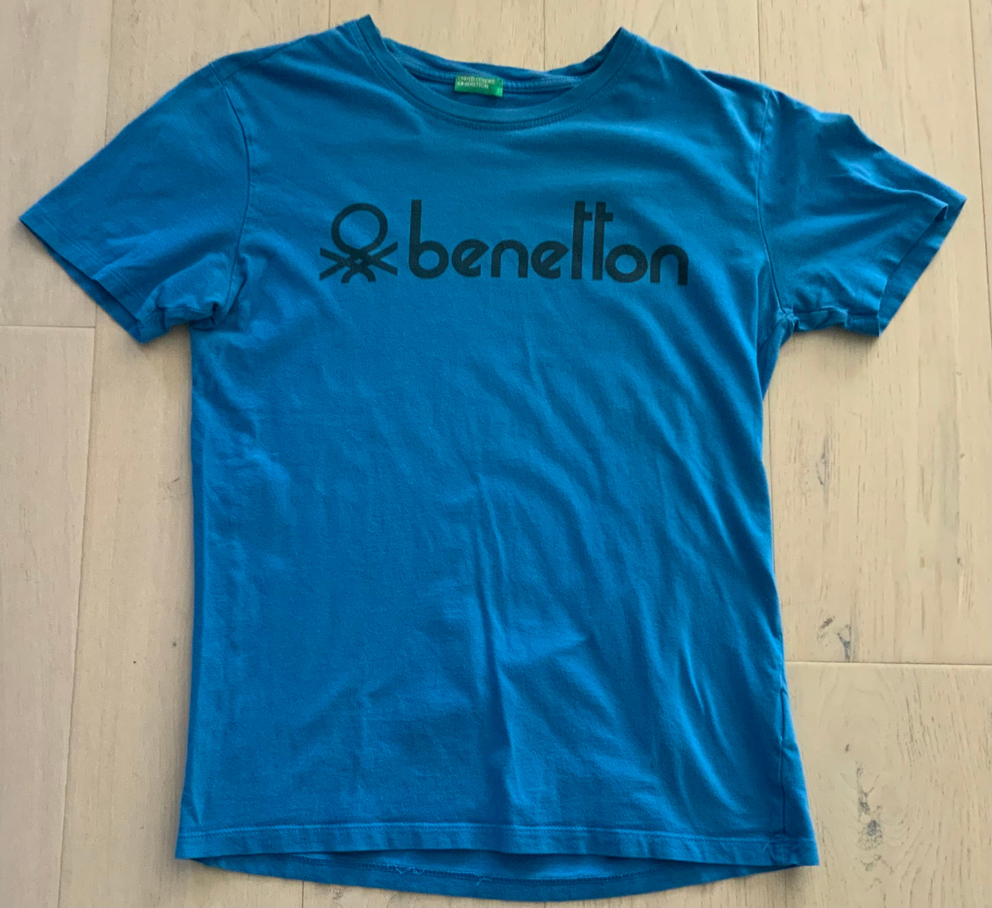 Vintage Benetton Women’s Tee Shirt Small