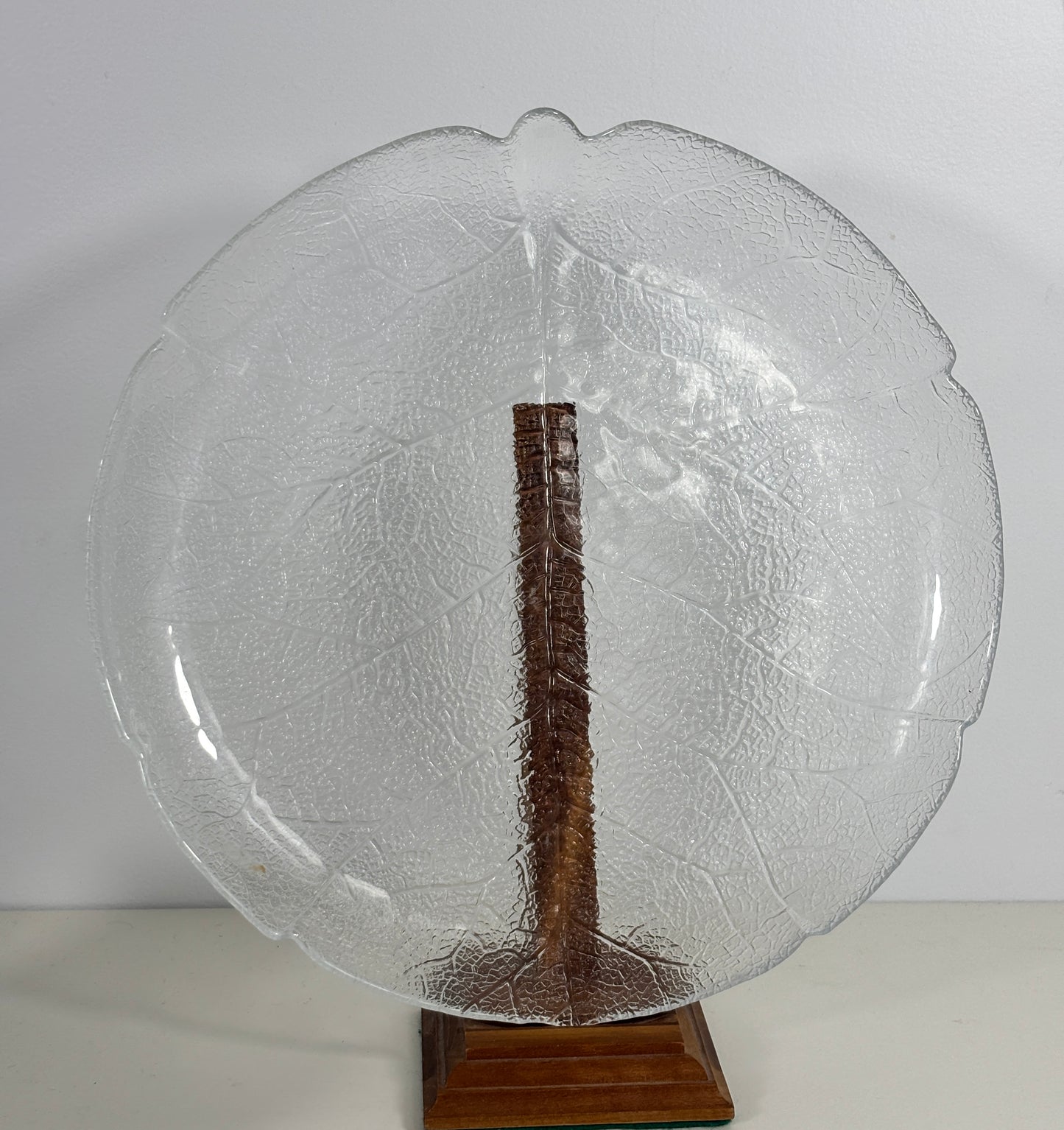 Arcoroc Aspen Pressed Glass Leaf Plate