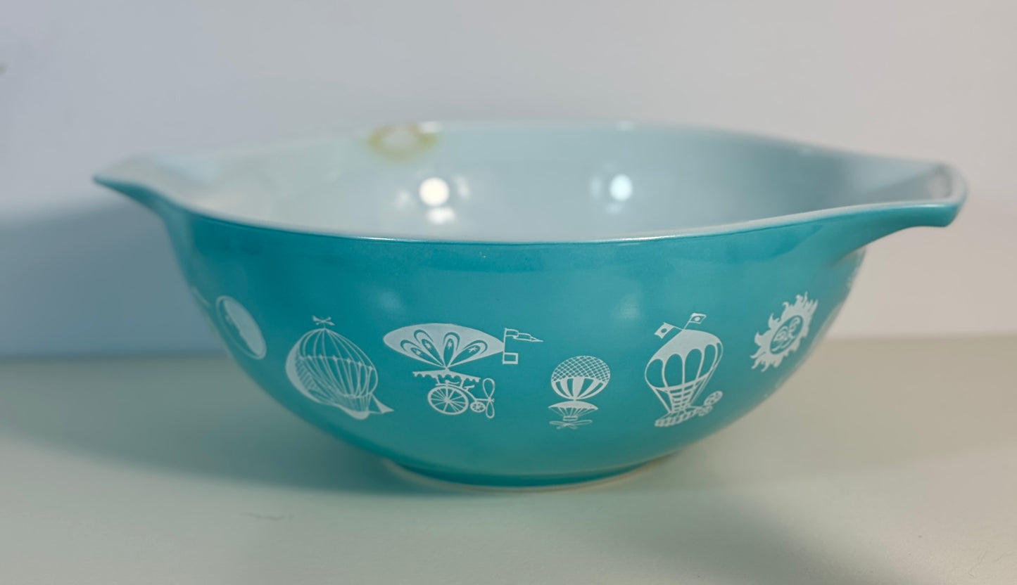 Pyrex Blue Hot Air Balloons 4 Quart Cinderella Mixing Bowl