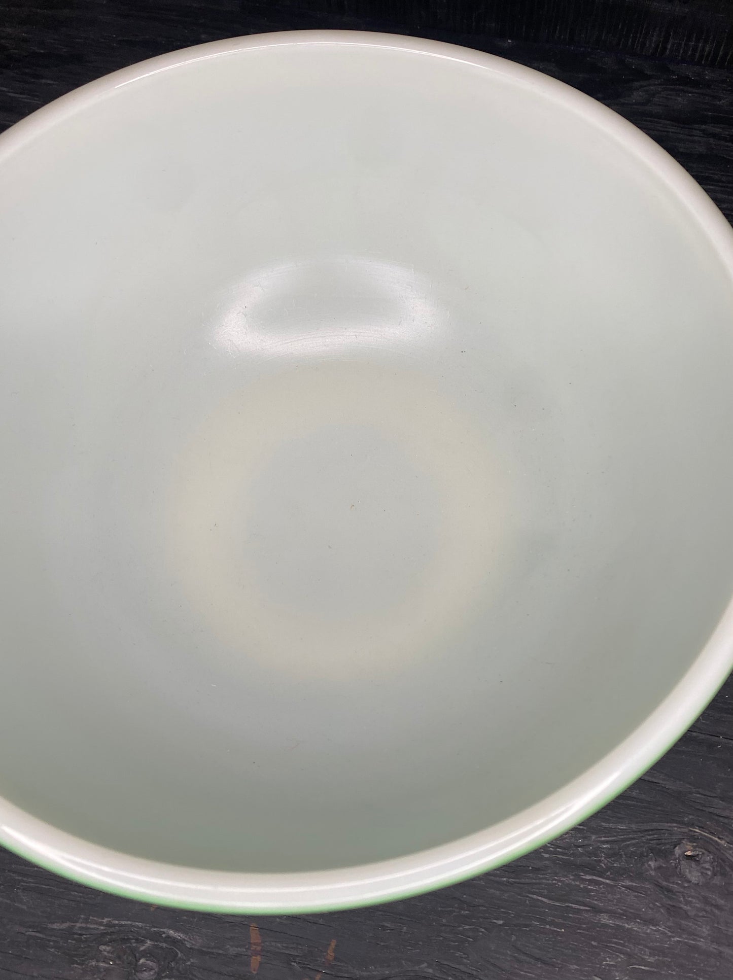 Pyrex 2.5 Quart Green Nesting Mixing Bowl