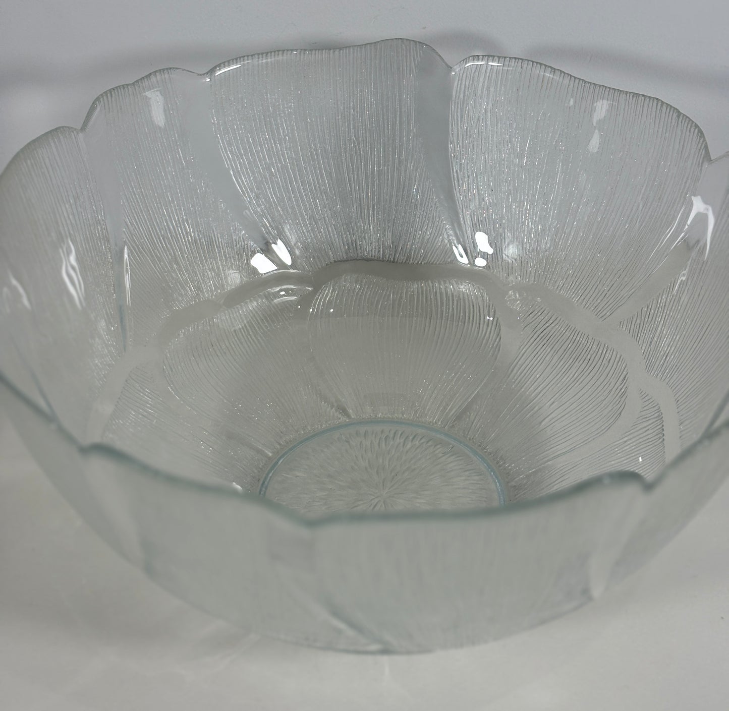 Arcoroc France Fleur Punch or Salad Serving Bowl
