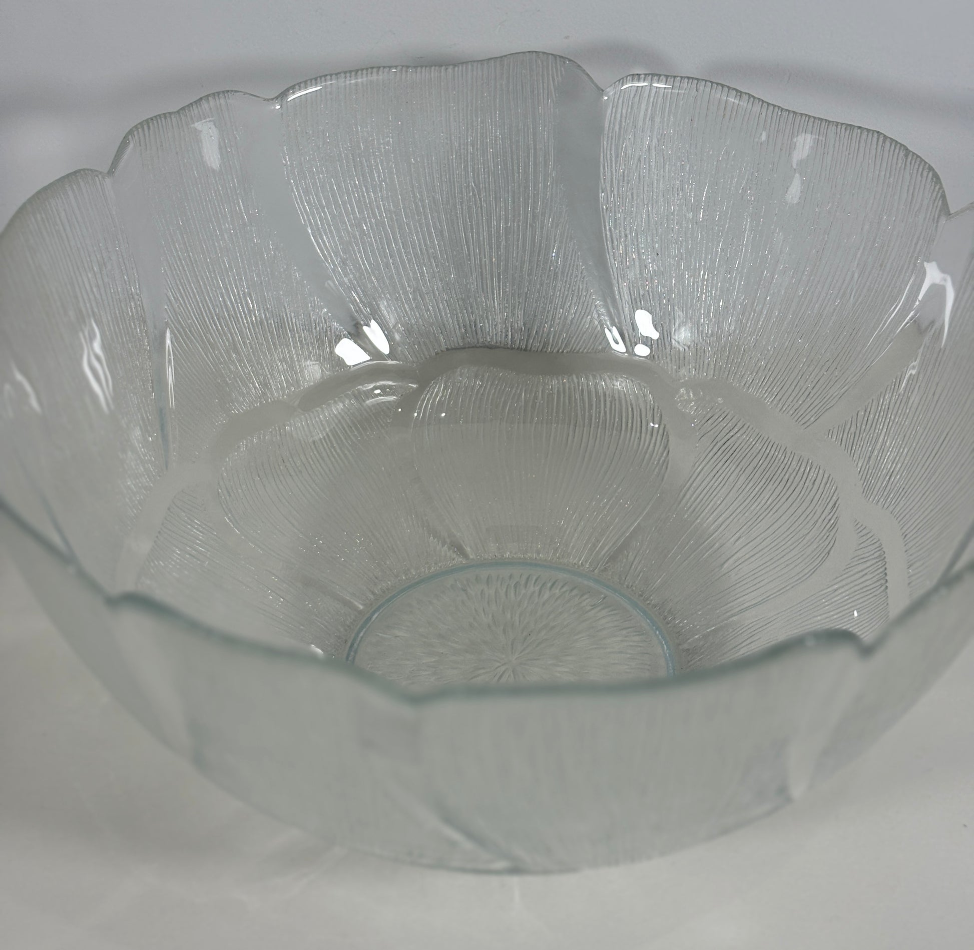 Arcoroc France Fleur Punch or Salad Serving Bowl