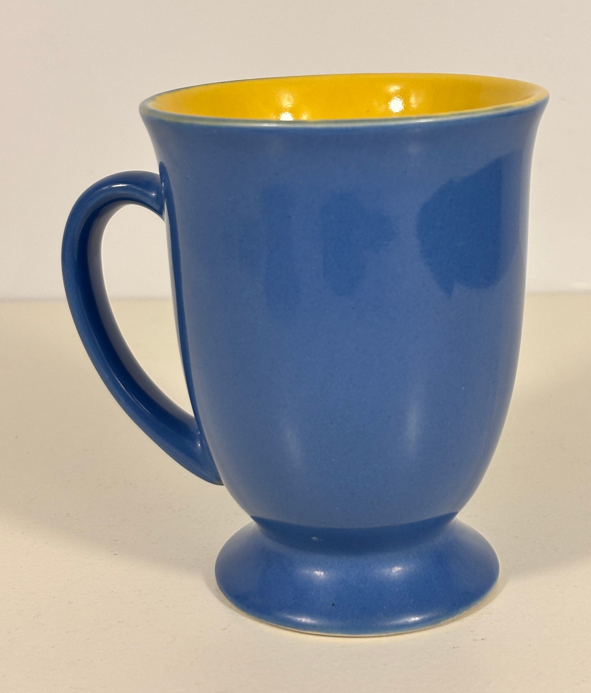 Trade Winds Funny Faces Winking Pedestal Mug