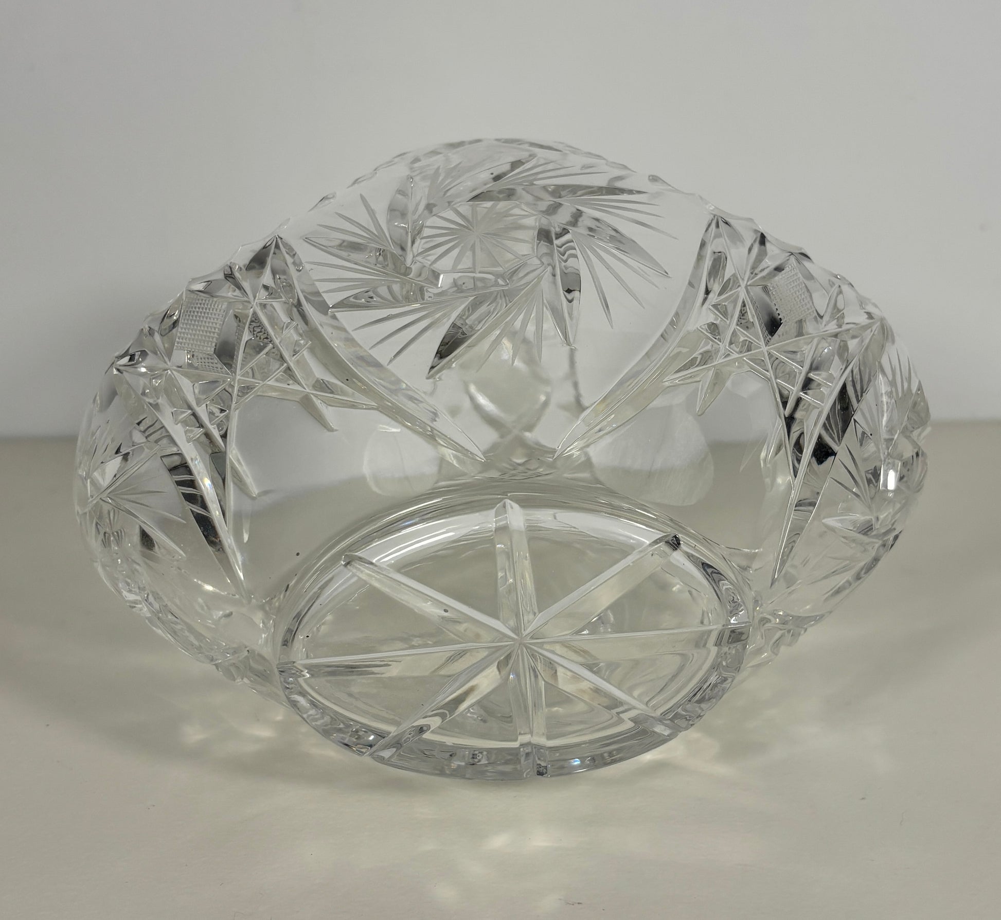 Bohemia Pinwheel Star Hand Cut Crystal Basket
