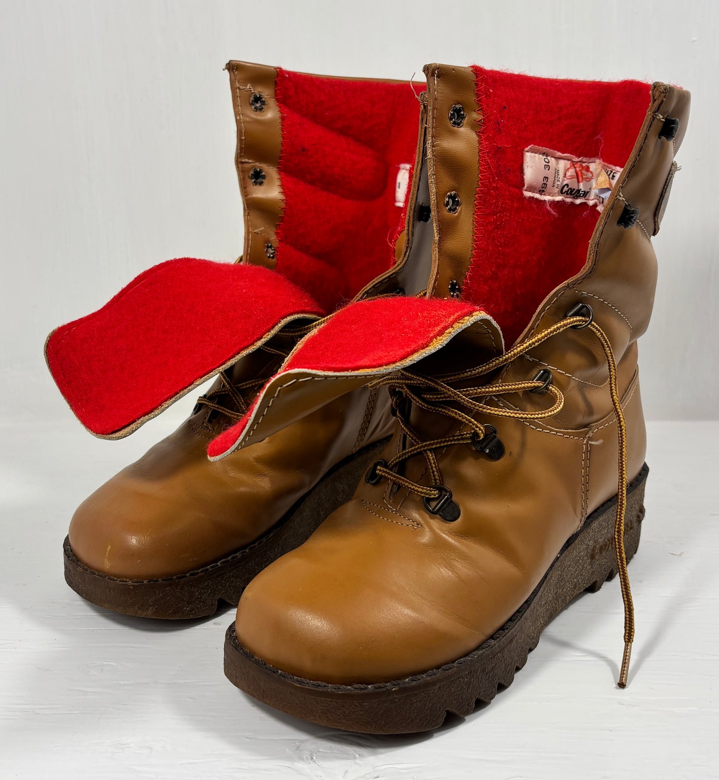 Original Vintage Cougar Boots