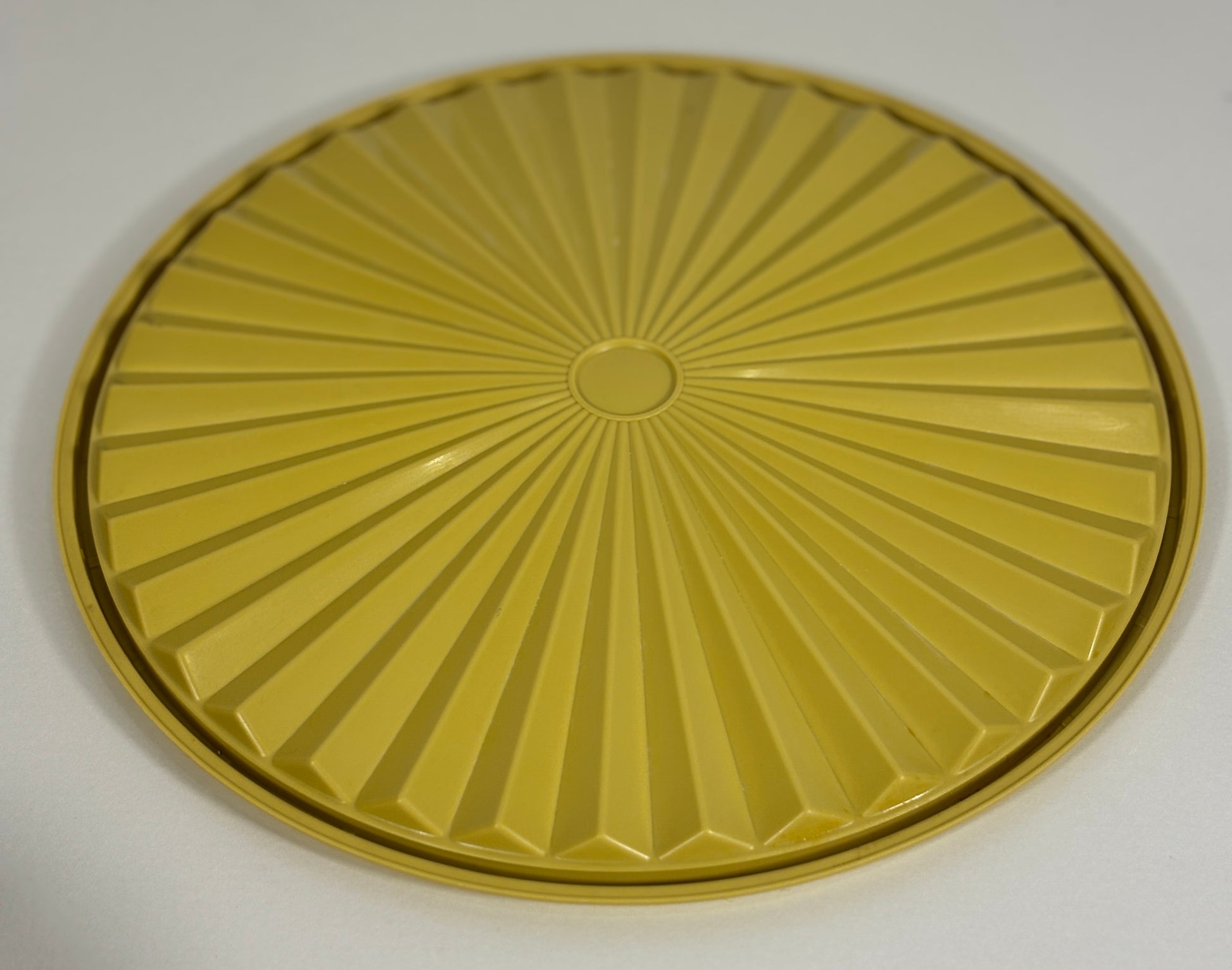 Vintage Tupperware Servalier Salad Serving Set with Spoons