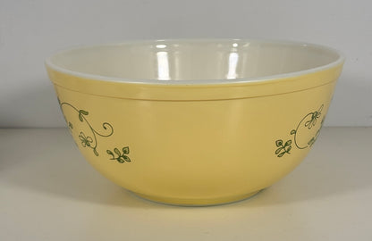 Pyrex Shenandoah 2.5 Quart Mixing Bowl