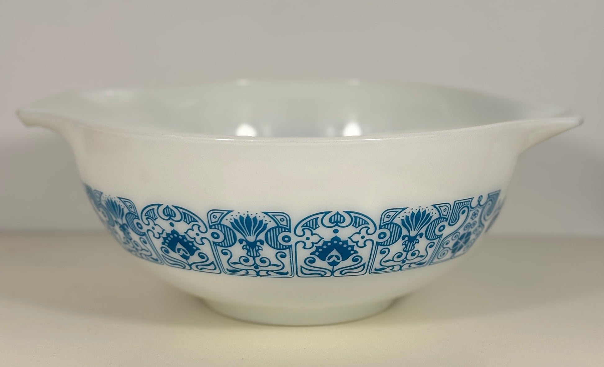 Pyrex Horizon Blue 2.5 Quart Cinderella Mixing Bowl