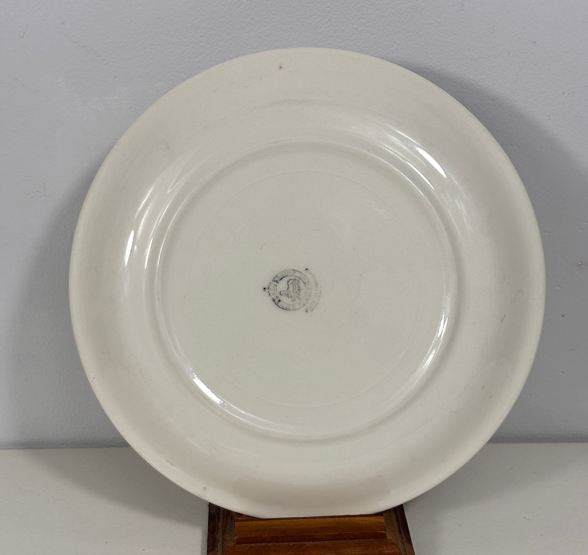 Royal Sphinx Maastricht Volendam Dutch Folklore Plate