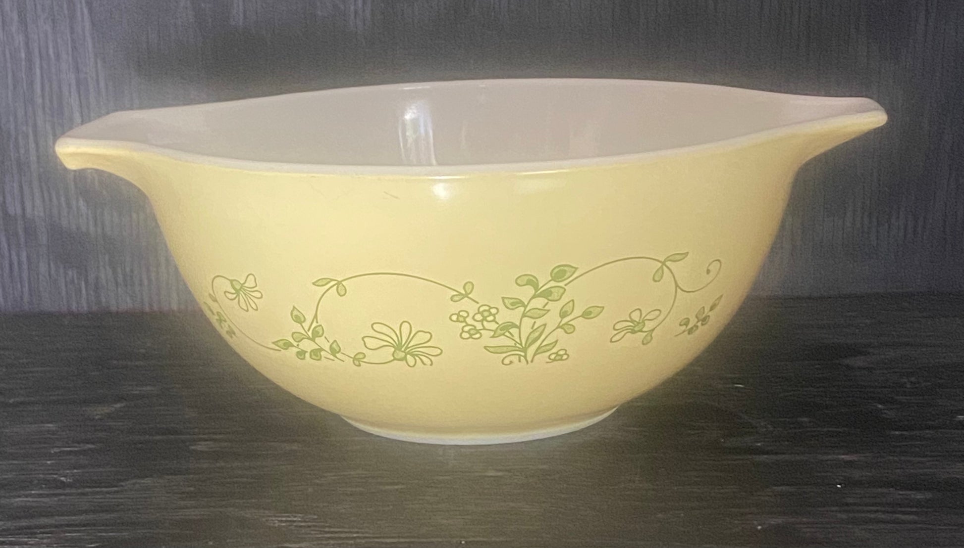 Pyrex Shenandoah 1.5 Quart Cinderella Mixing Bowl