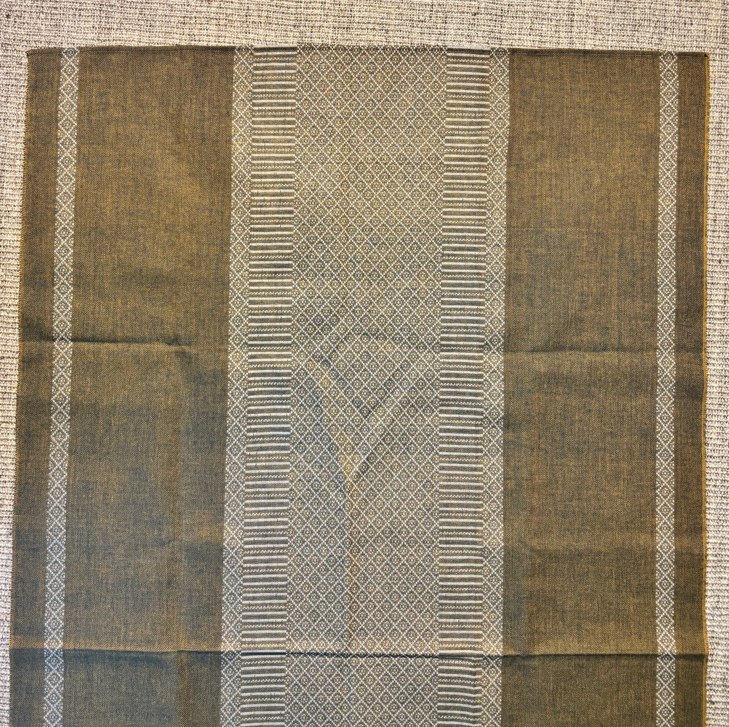 Fintvatt Green Geometric Vintage Woven Tablecloth