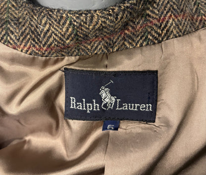 Ralph Lauren label on a beige fabric with a plaid collar