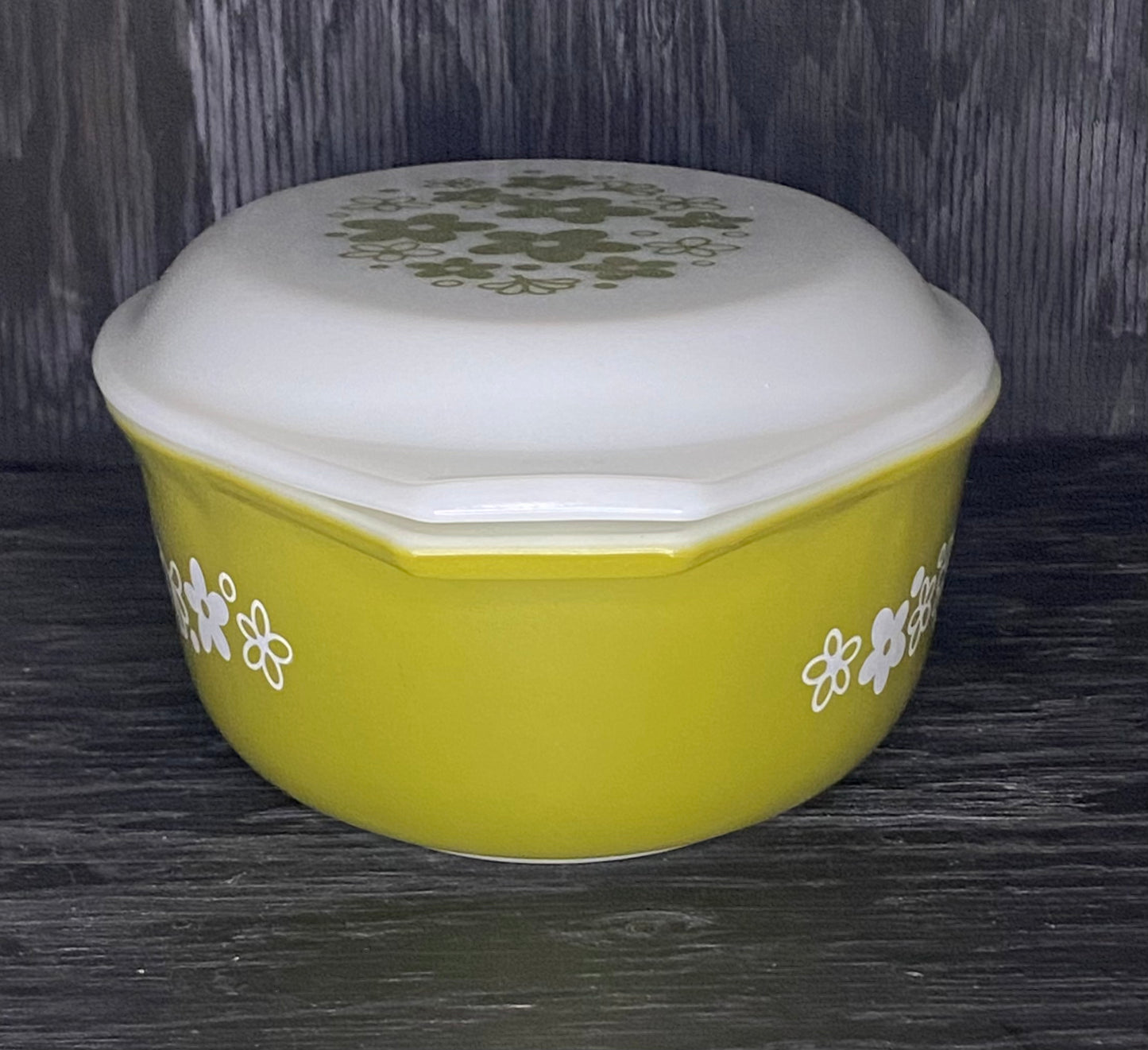 Pyrex Spring Blossom Crazy Daisy 1.5 Quart Casserole Dish