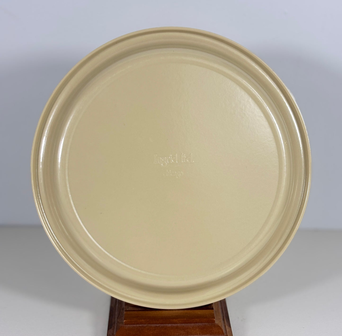 Ingrid Chicago Vintage Beige Melamine Plate