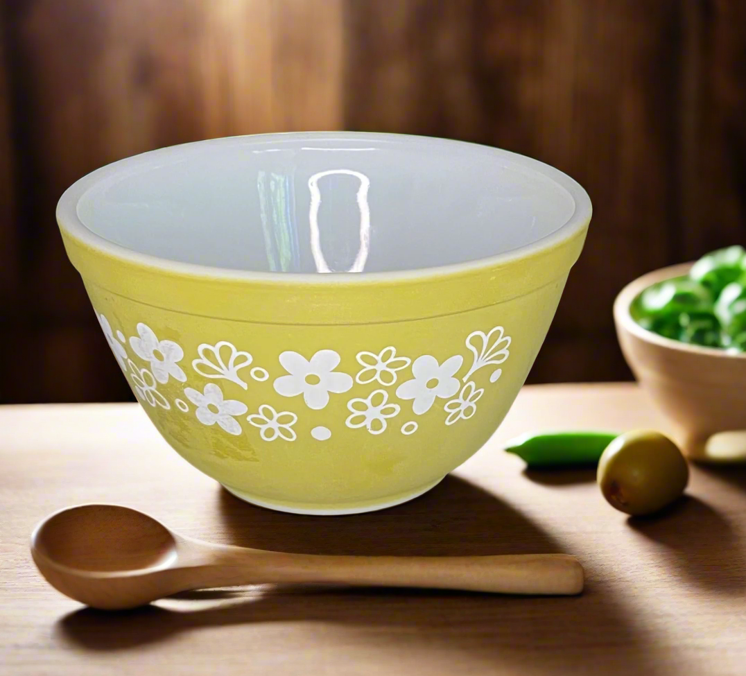 Pyrex Spring Blossom Crazy Daisy 750ml Nesting Mixing Bowl