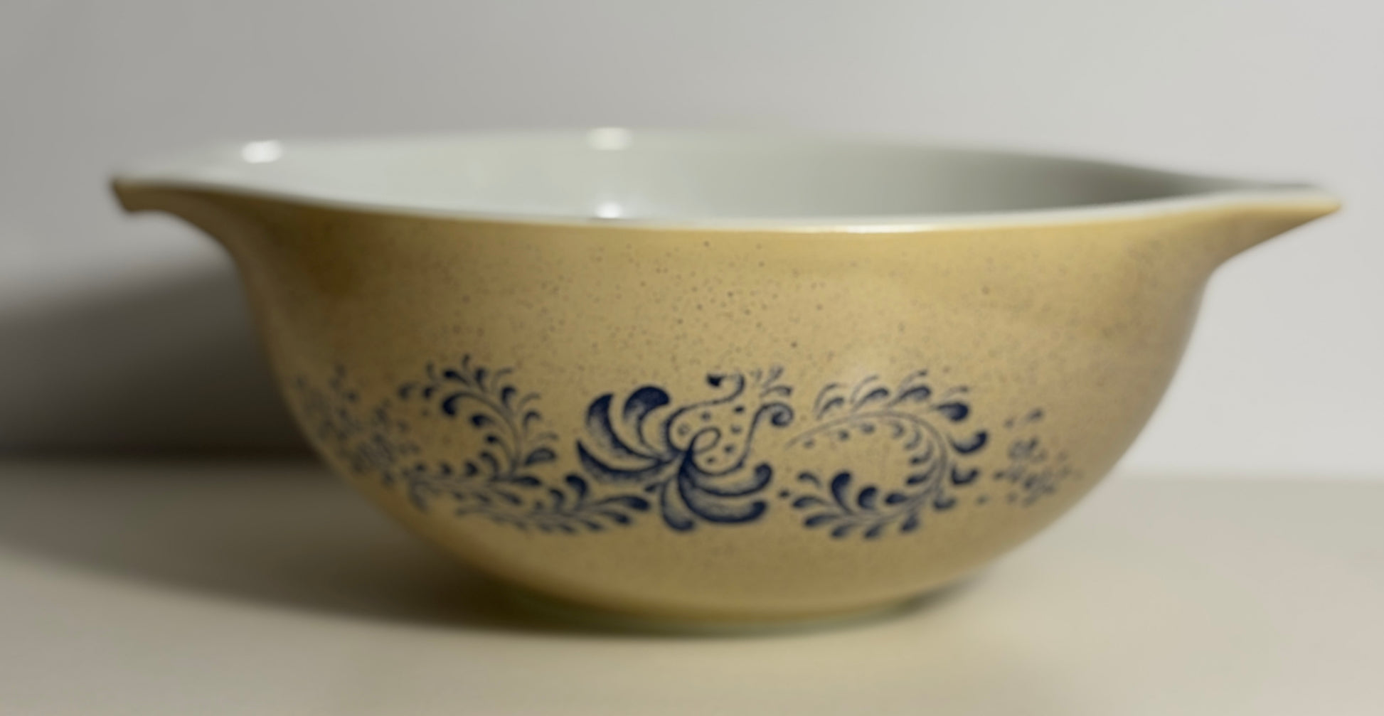 Pyrex Homestead Vintage Cinderella Mixing Bowl
