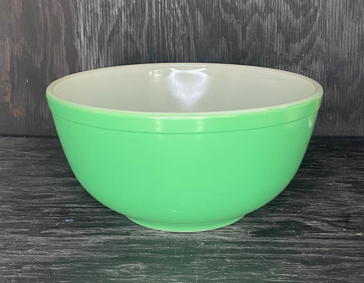 Pyrex 2.5 Quart Green Nesting Mixing Bowl