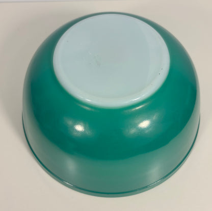 Pyrex Canada 2.5 Quart Primary Green Mixing Bowl