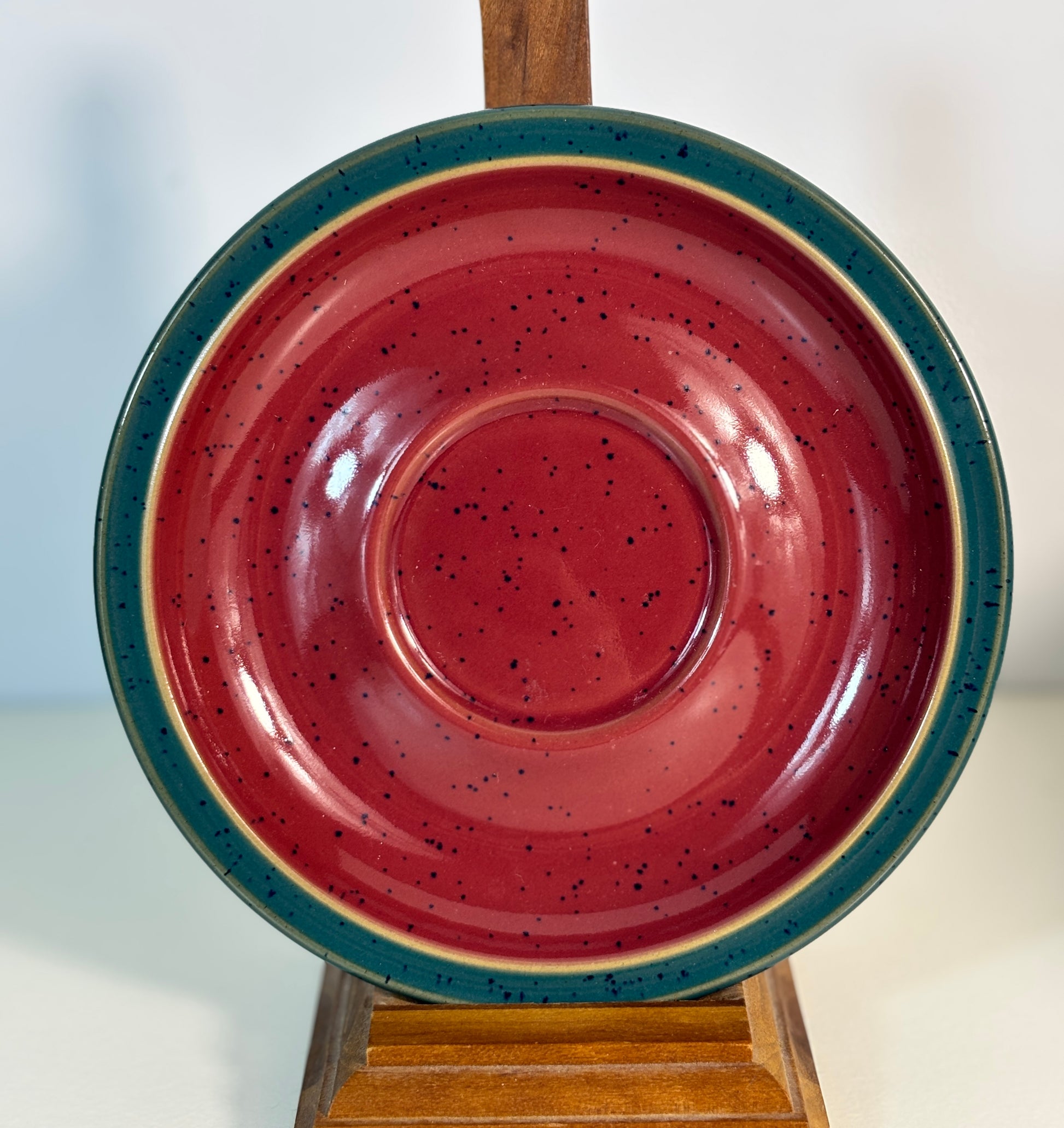 Denby Harlequin Classic Red and Green Saucer