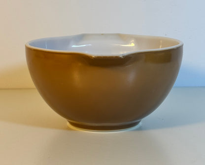 Pyrex Brown 1.5 Pint Cinderella Mixing Bowl