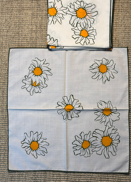 Vintage Cotton Daisy Theme Napkins