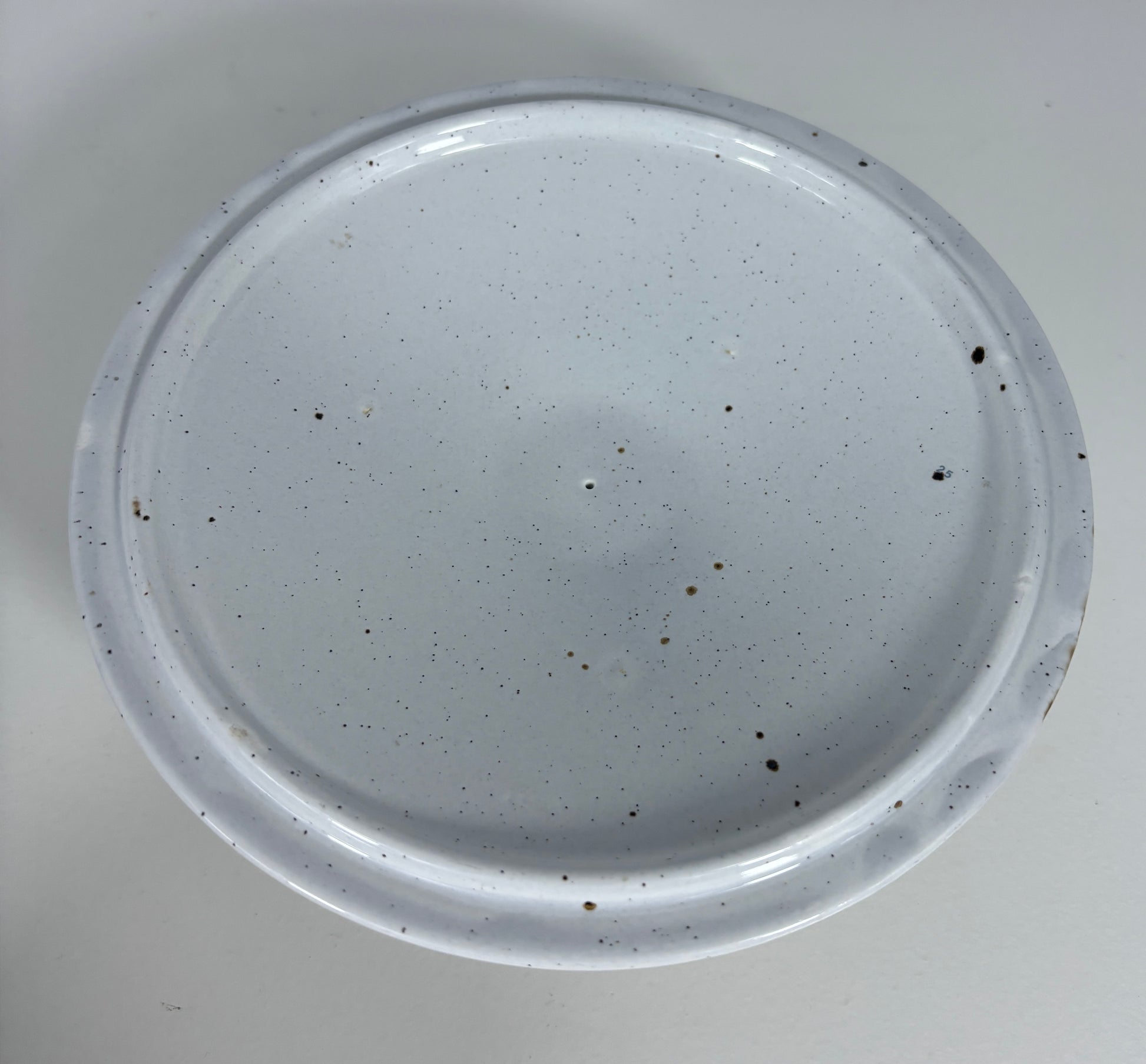 Stonehenge Midwinter Sun Covered Casserole Dish
