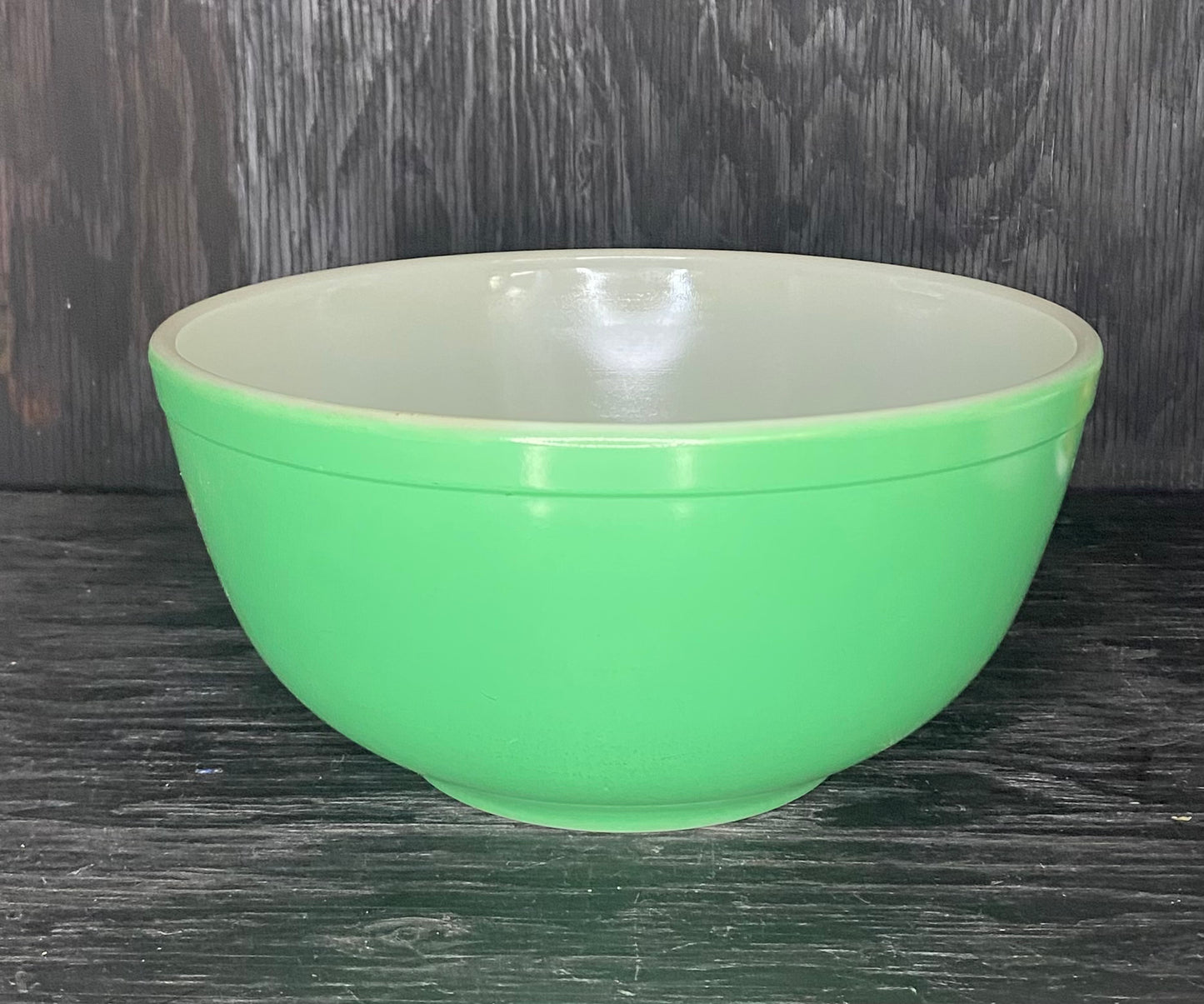 Pyrex 2.5 Quart Green Nesting Mixing Bowl