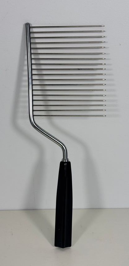 Schneider Vintage Cake Breaker