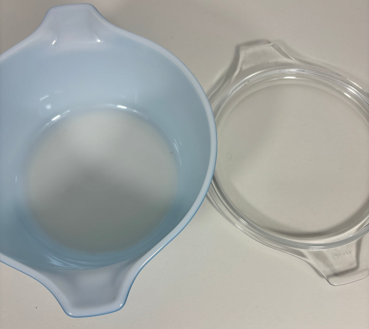 Pyrex Horizon Blue 1.5 Quart Casserole Dish with Lid