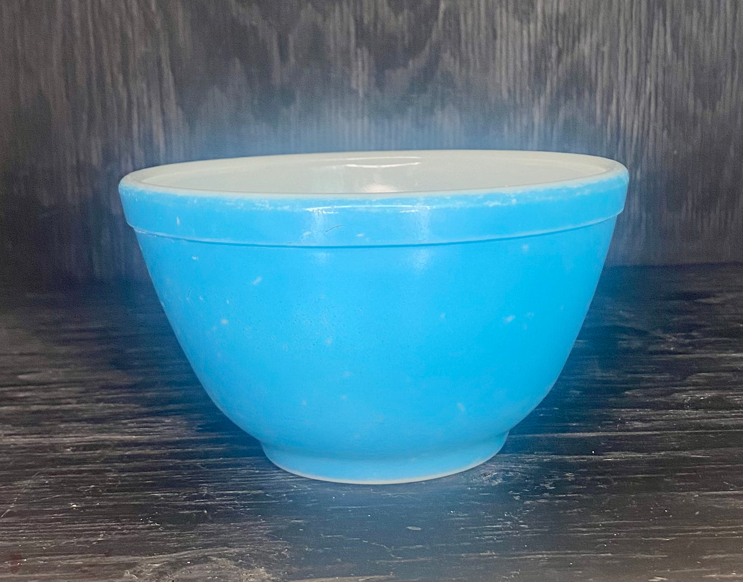 Blue Pyrex 750ml Nesting Mixing Bowl