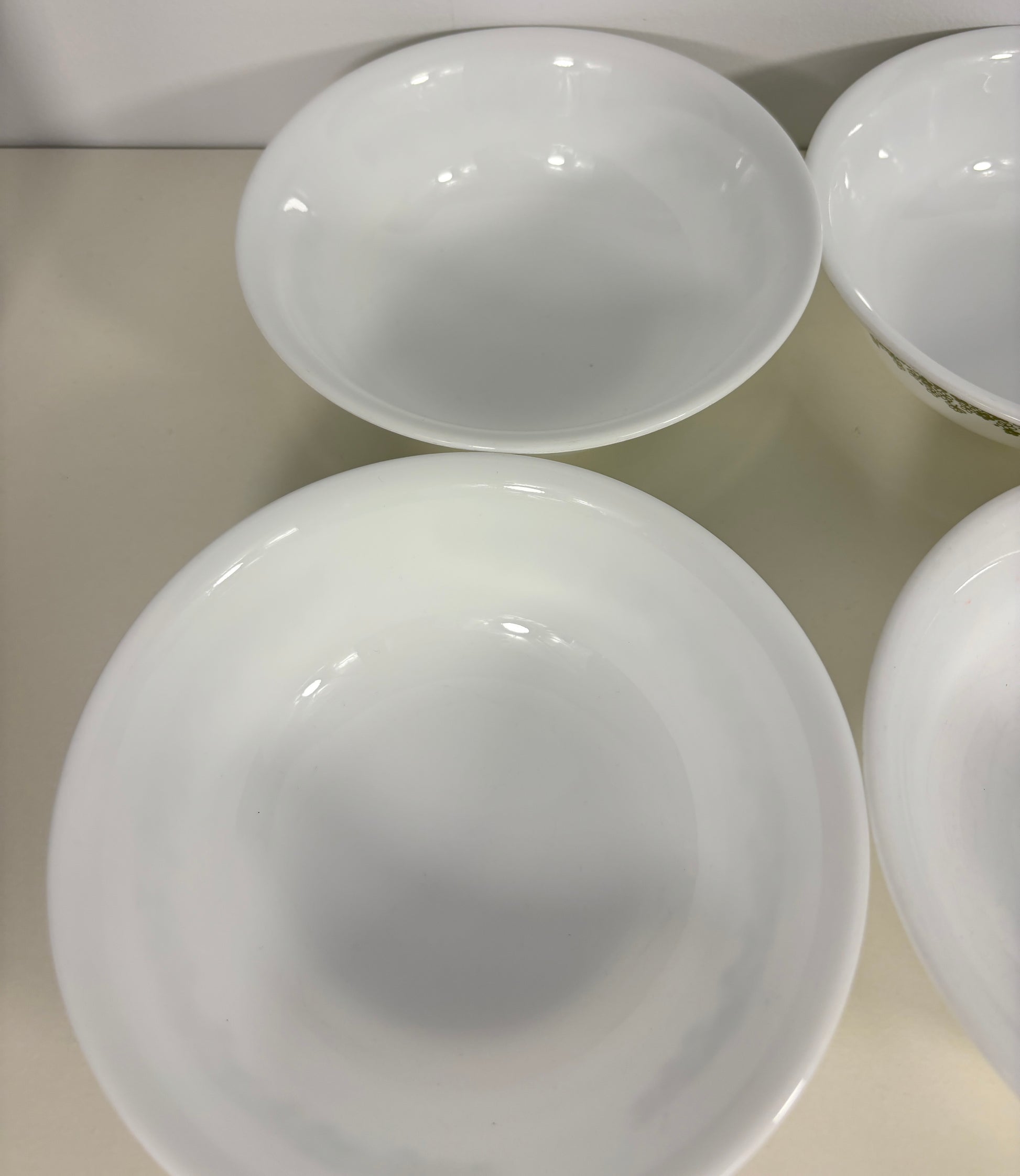 Corelle Green Crazy Daisy Spring Blossom Soup Cereal Bowl Set