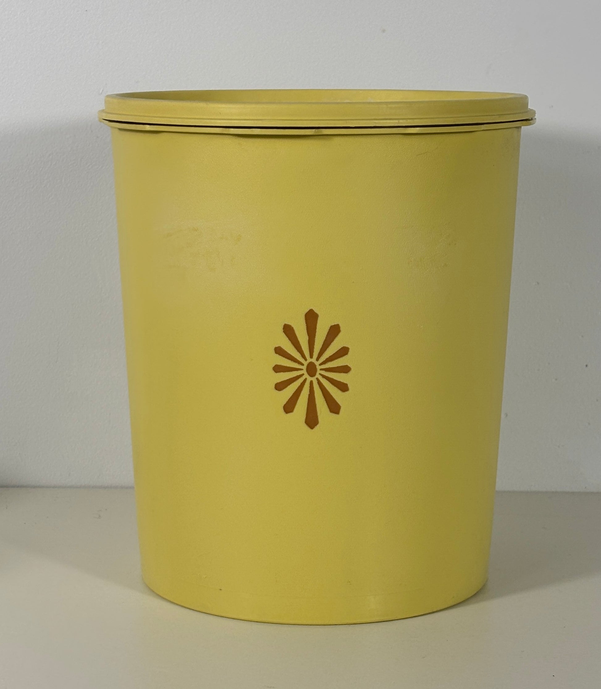 Tupperware 8 Inch Harvest Gold Servalier Storage Container