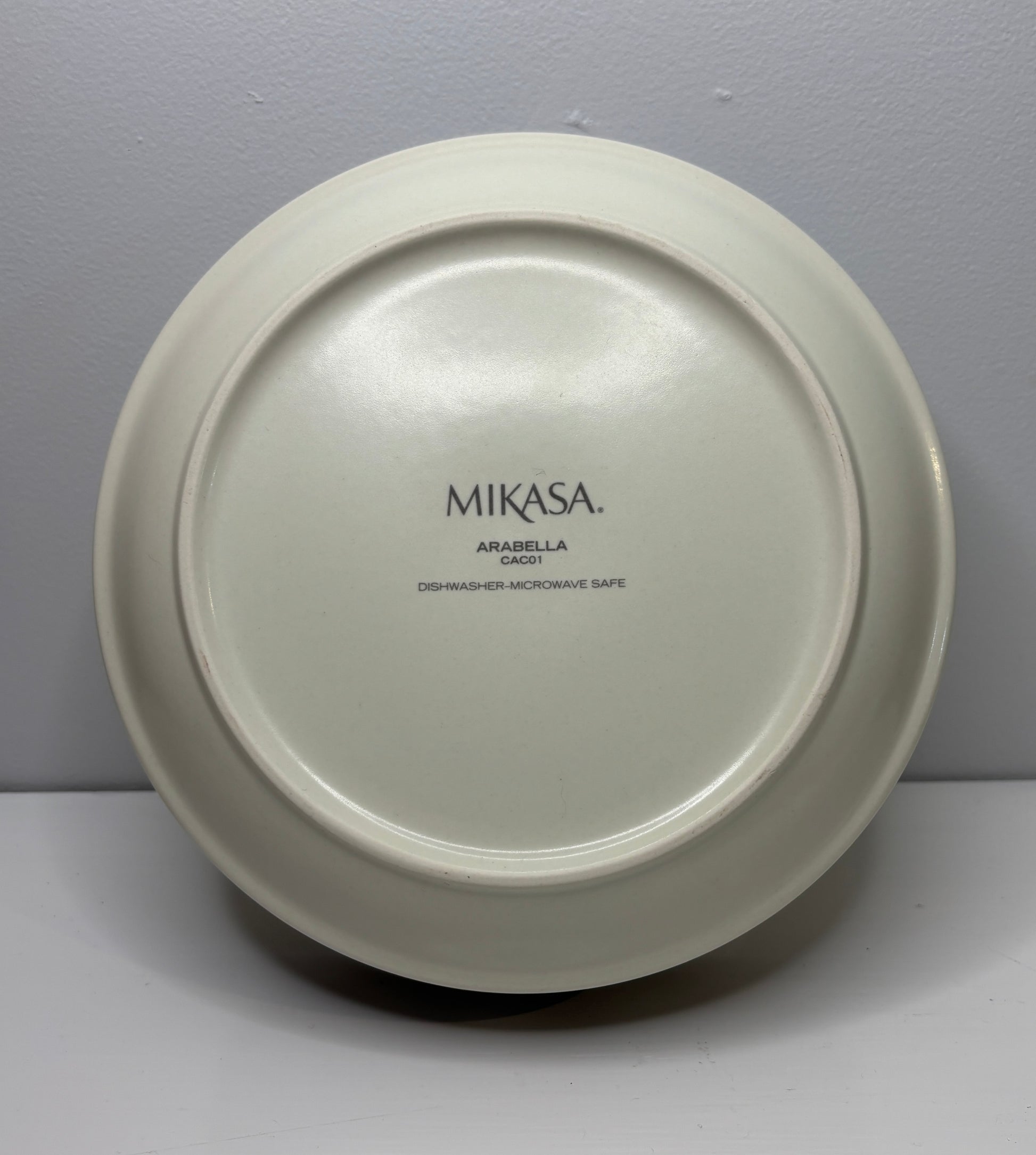 Mikasa Aramella plate on a gray background