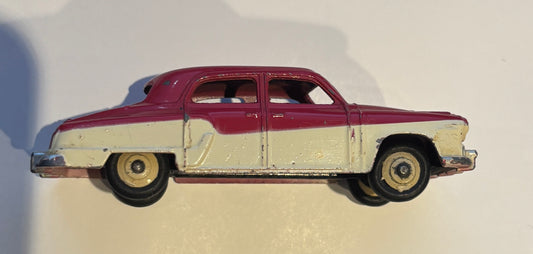 Model of a vintage car on a plain background