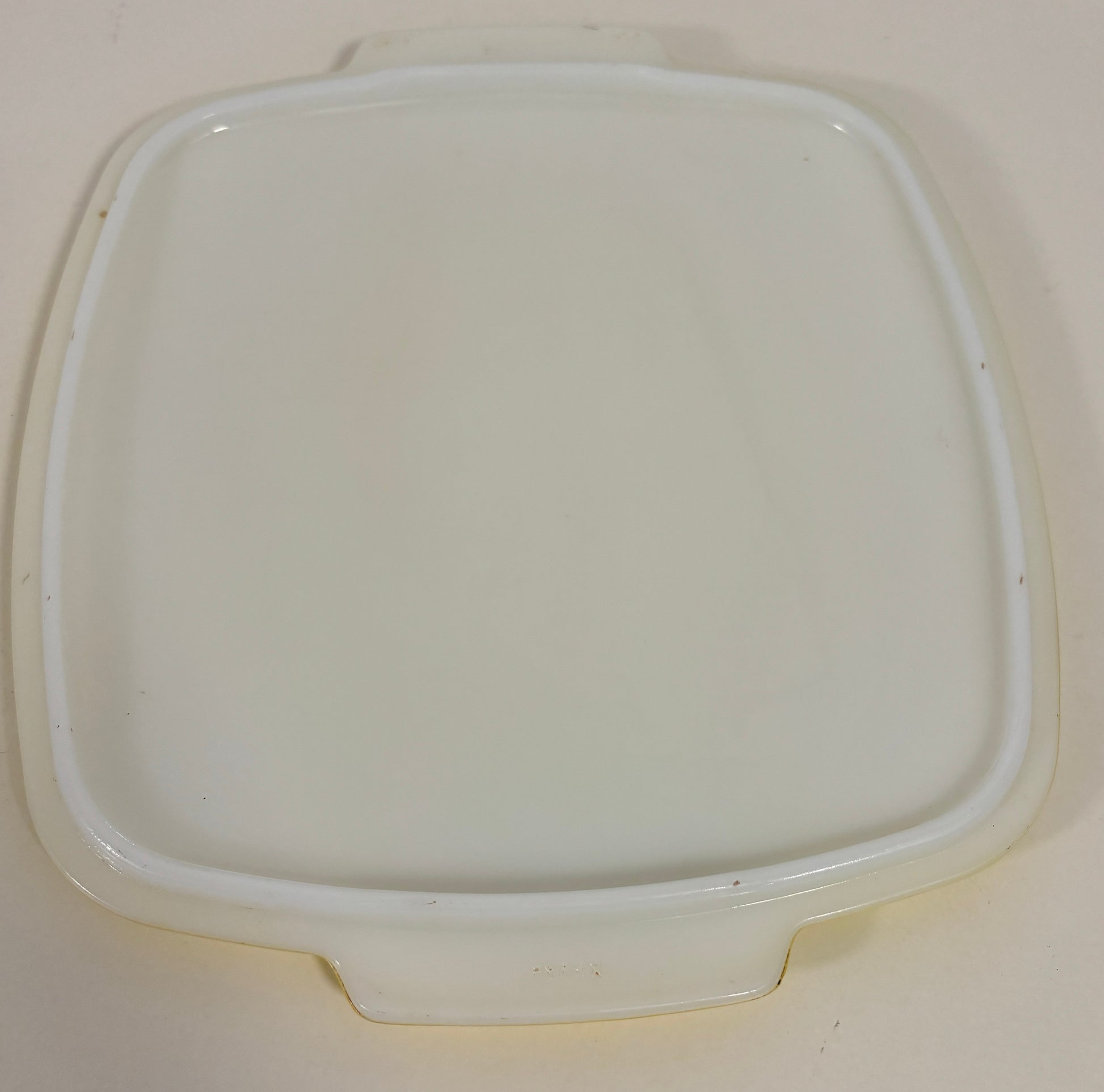 Yellow Pyrex Square 2.5 Quart Casserole Dish