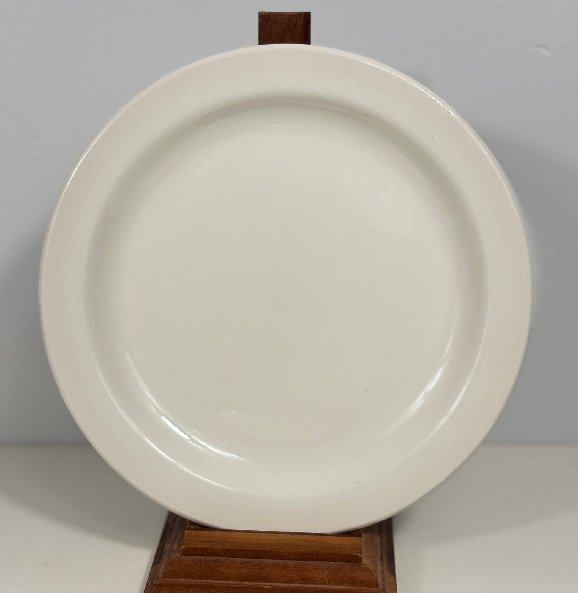 Stonehenge Midwinter White Bread Plate