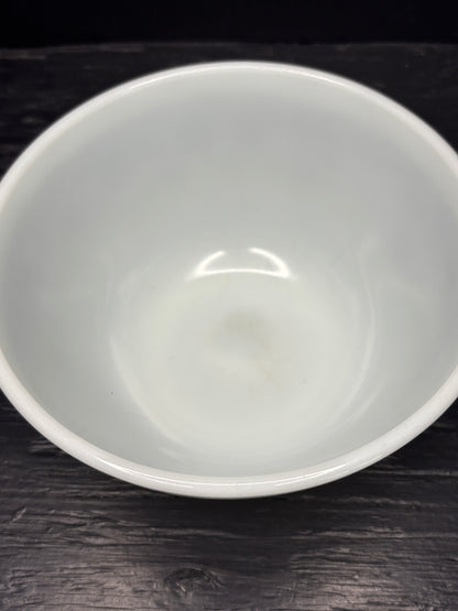 Pyrex Spring Blossom White Crazy Daisy 1.5 Quart Mixing Bowl