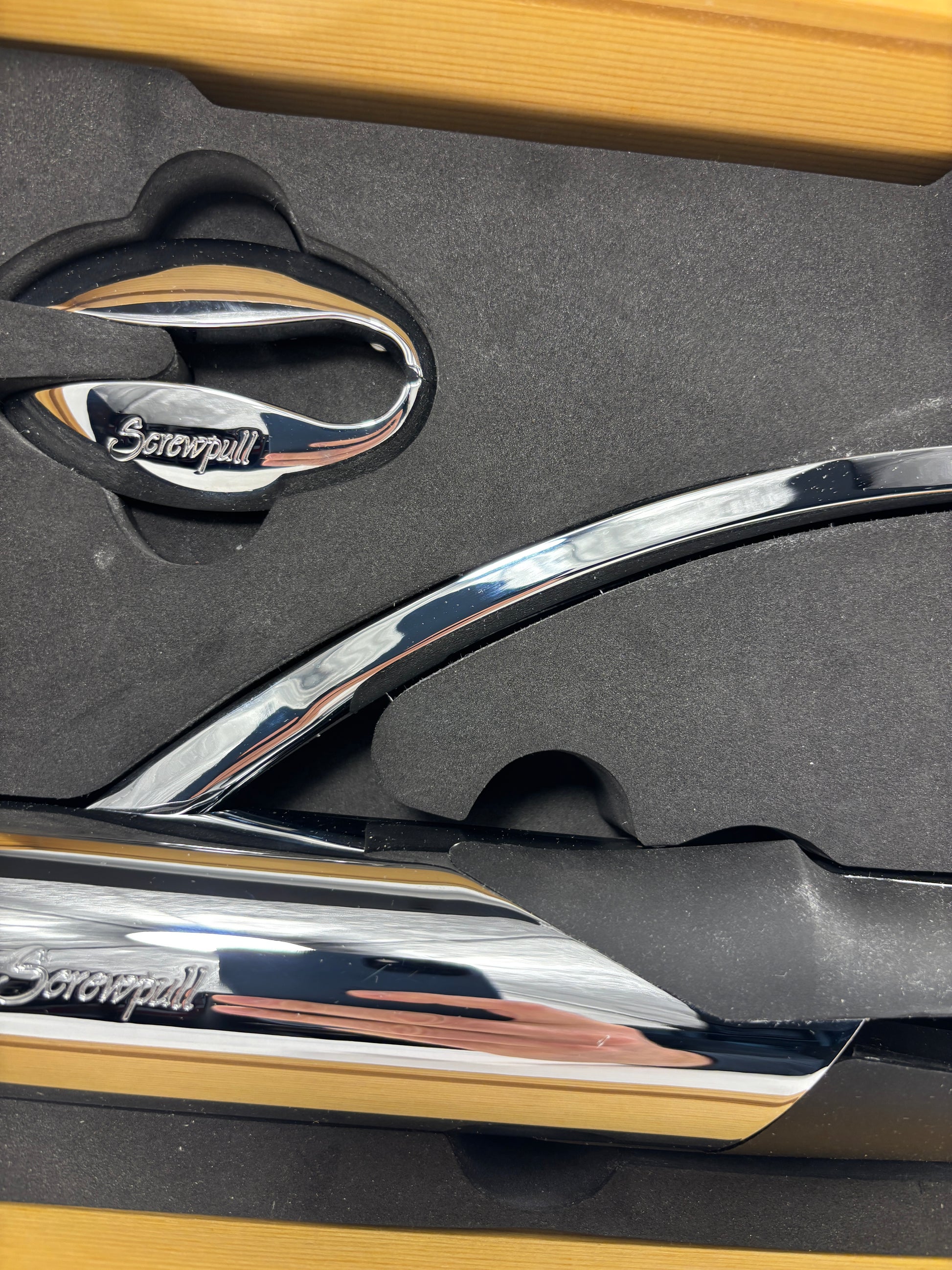 Le Creuset Screwpull Lever Action Wine Bottle Opener Set