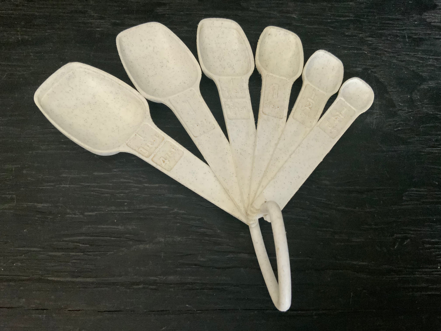 Vintage White Tupperware Measuring Spoons