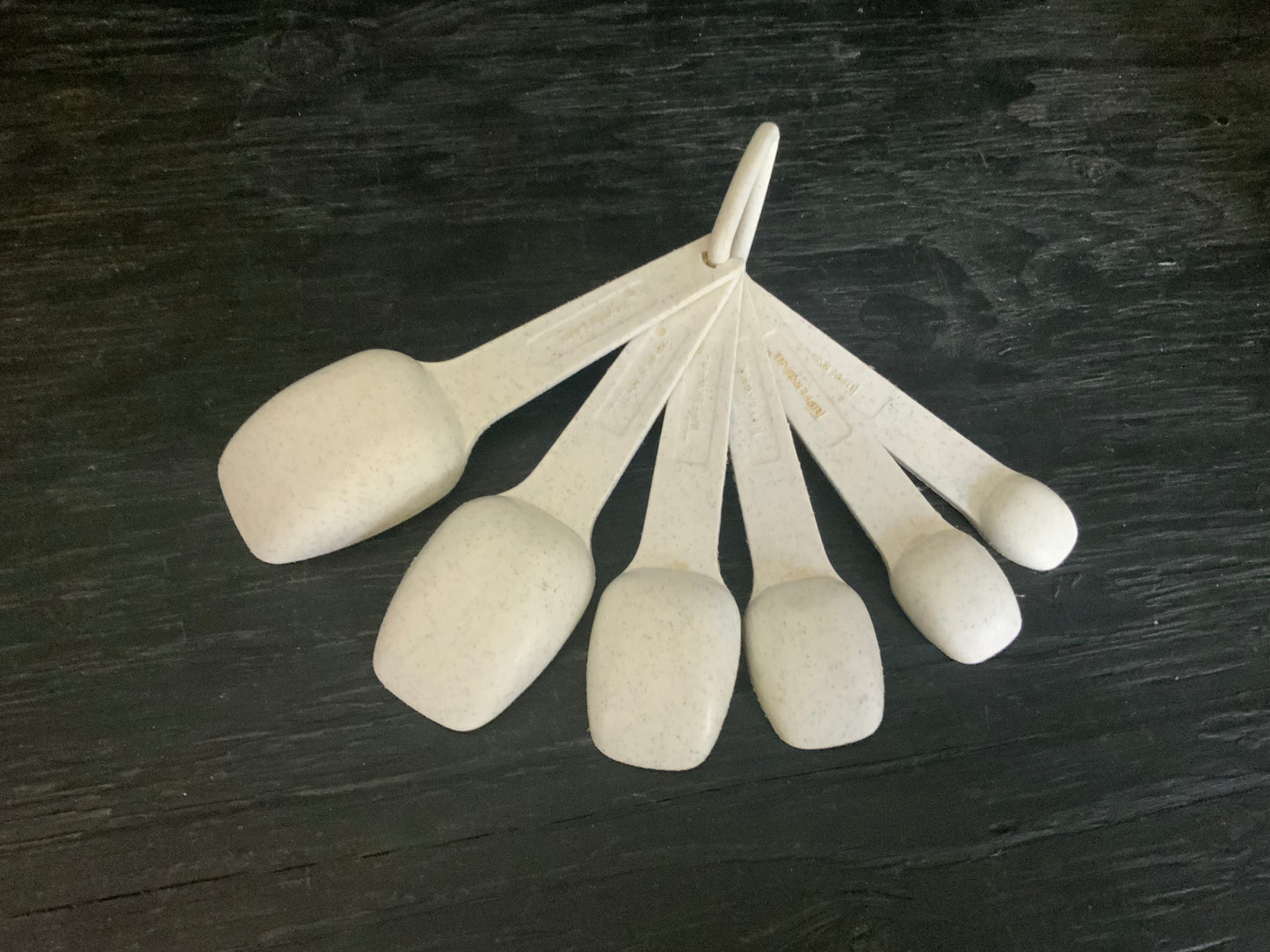 White Tupperware Measuring Spoons