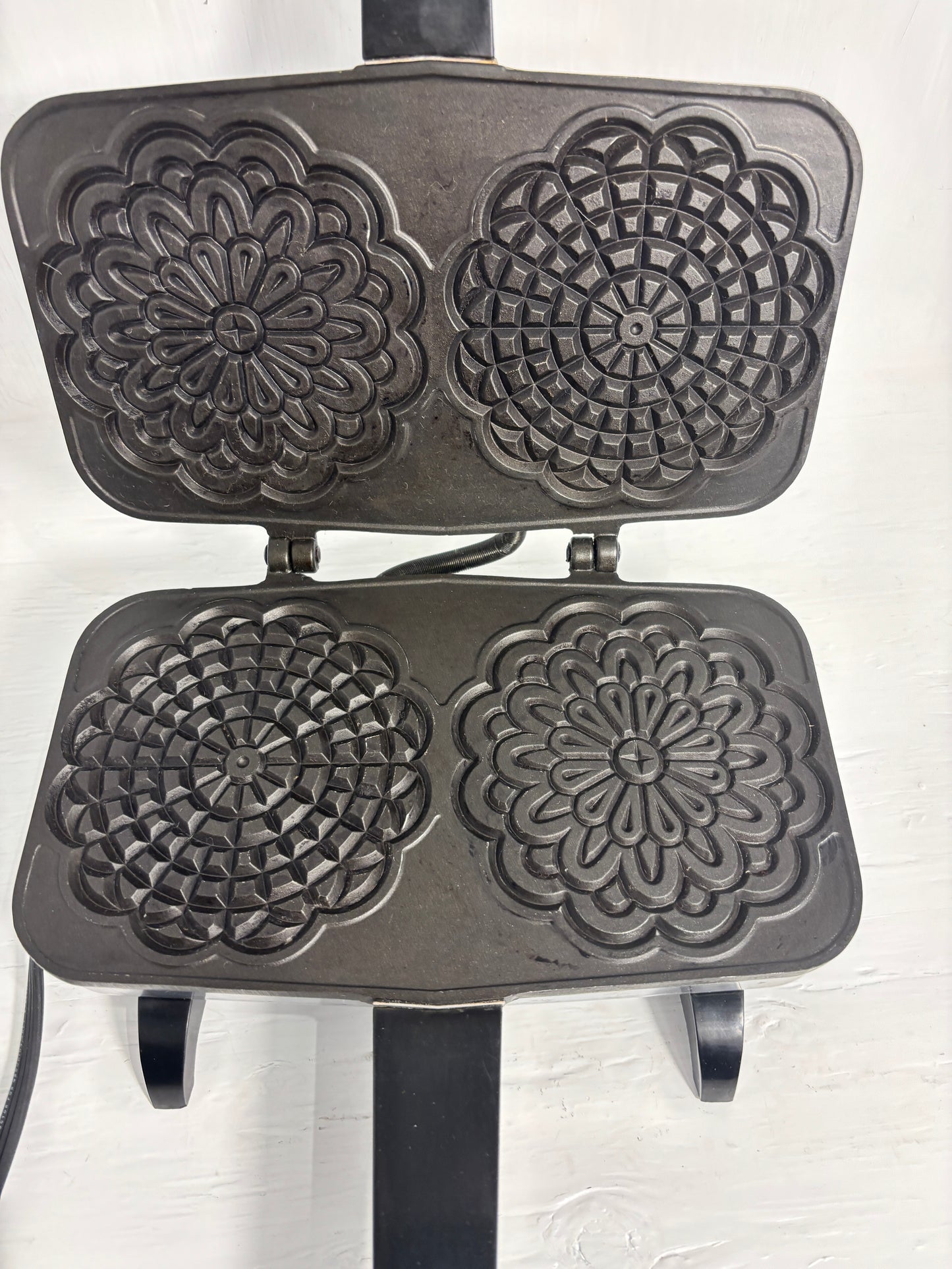 Pizzelle Italian Cookie Maker