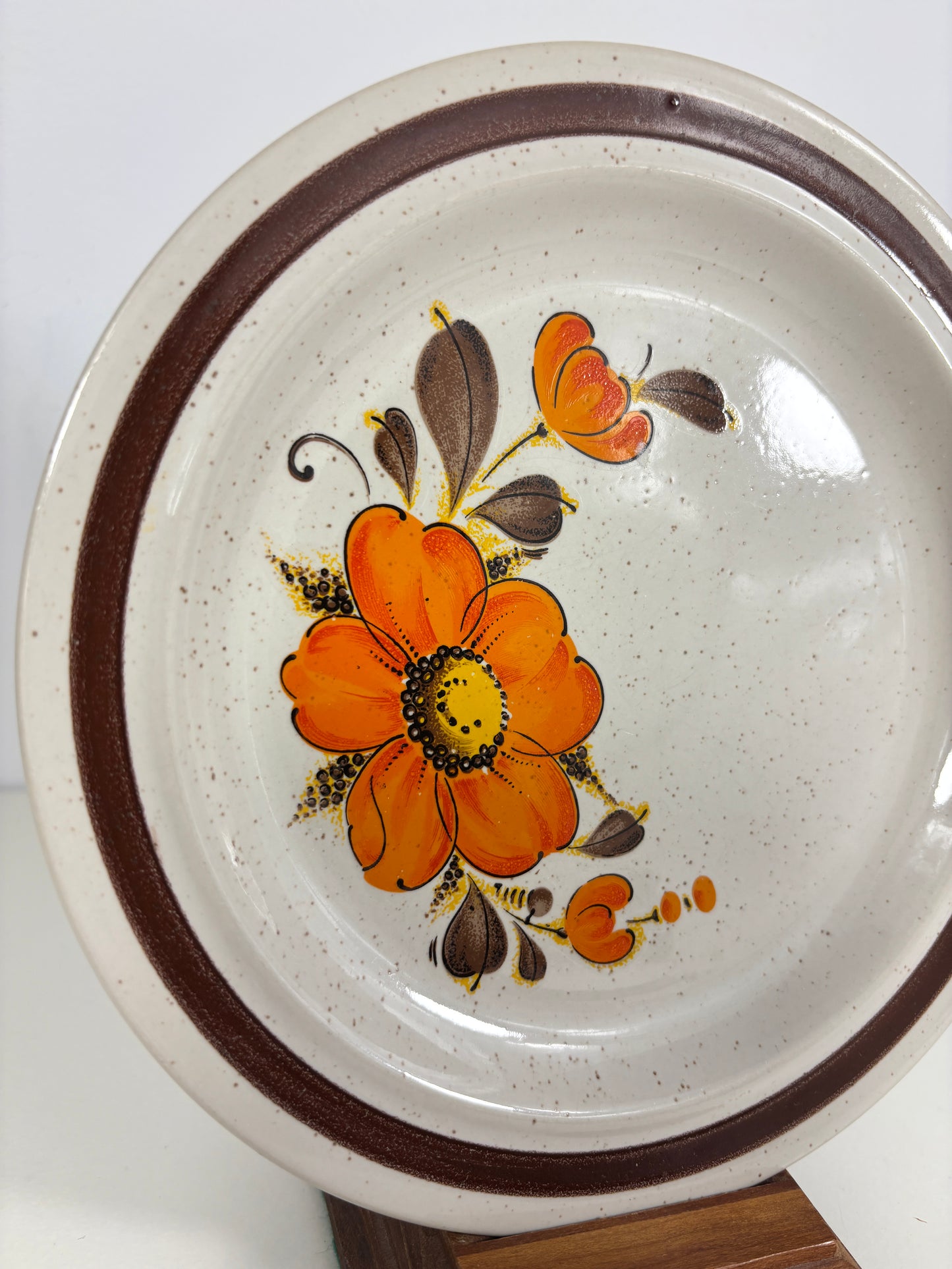 Valencia Japan Orange Floral Stoneware Plate