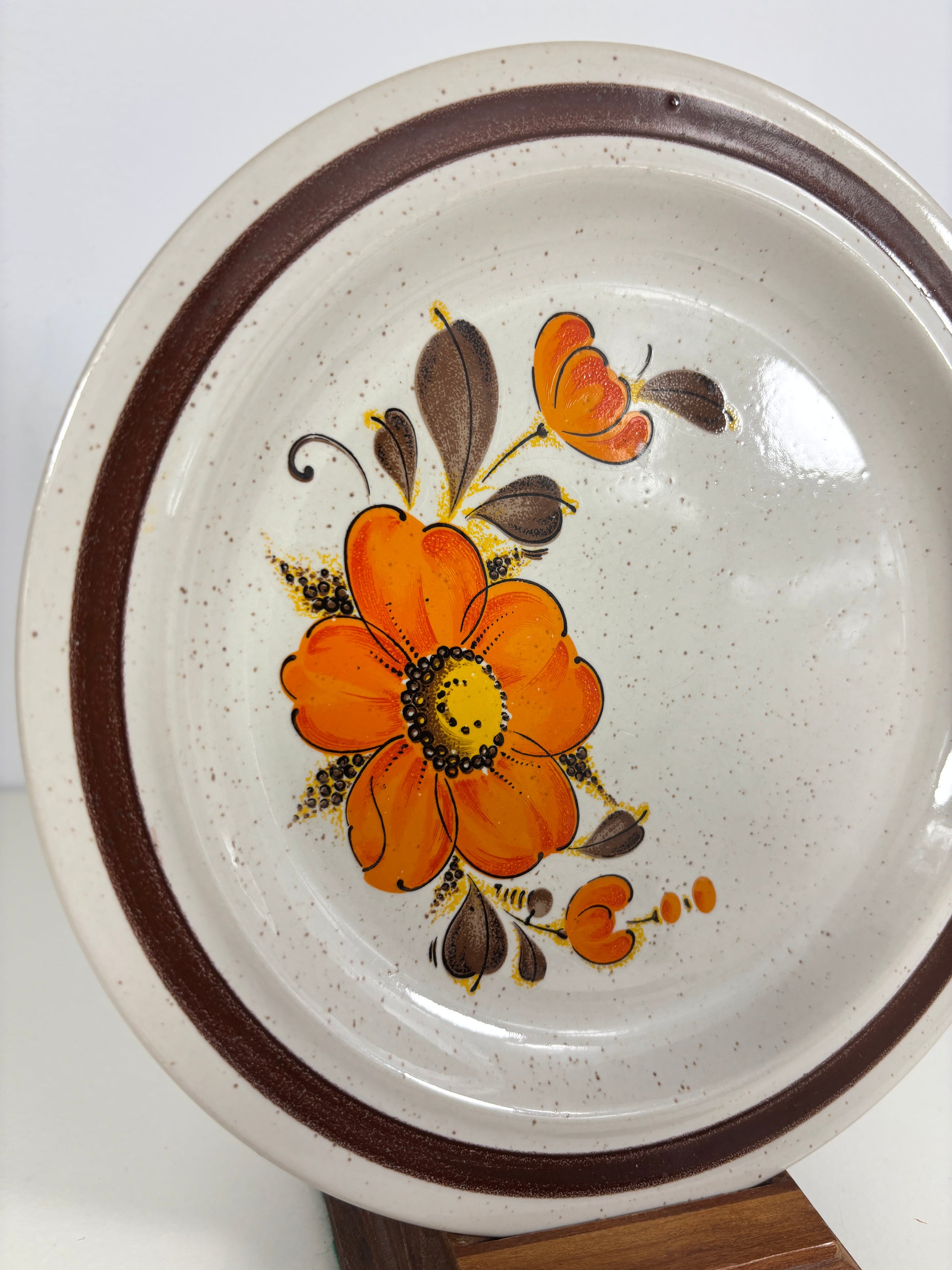 Valencia Japan Orange Floral Stoneware Plate