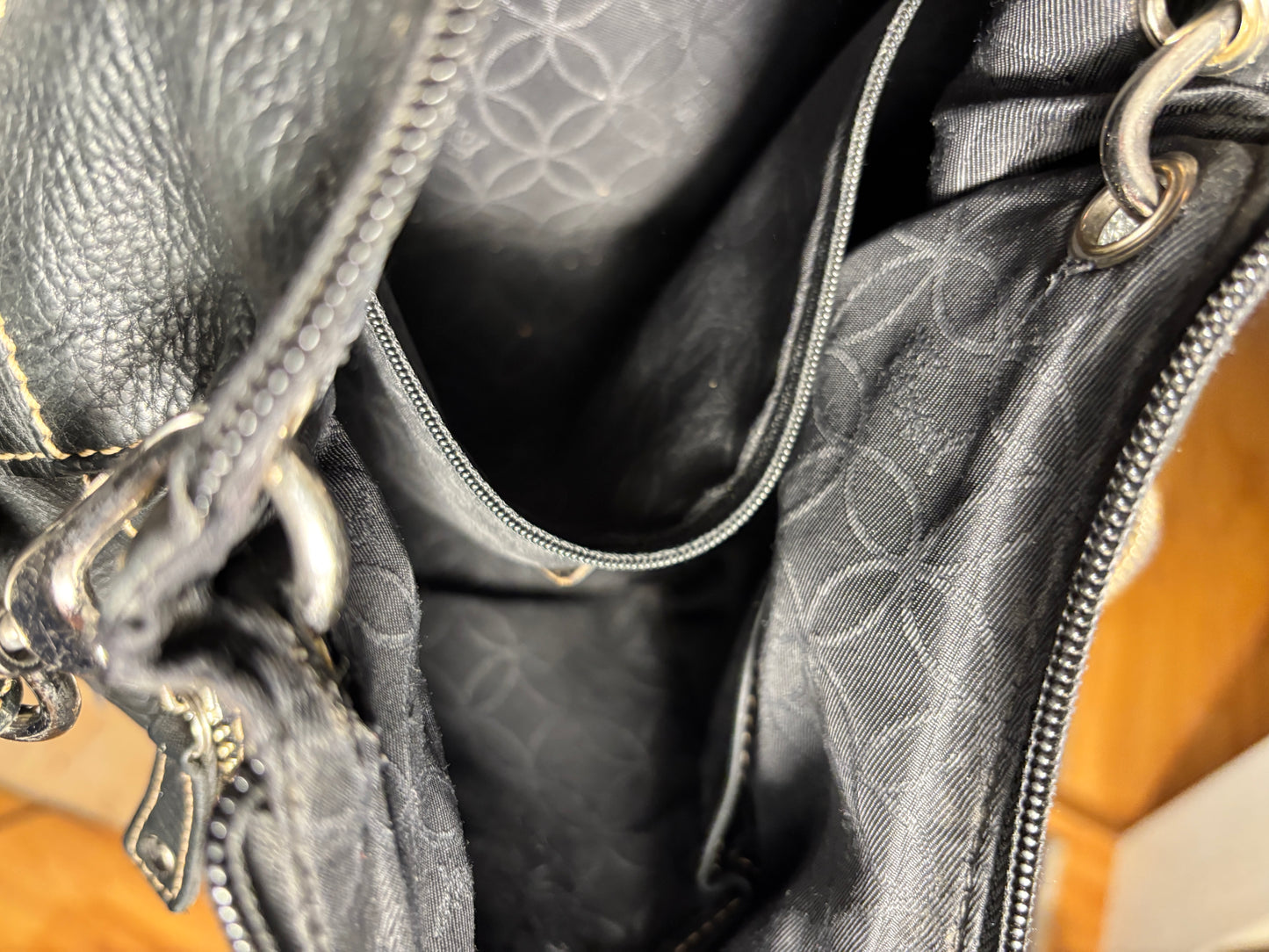 Fossil Sutter Black Leather Crossbody Purse