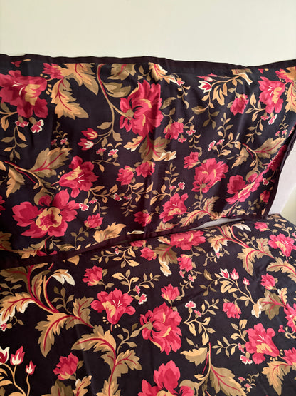Retro Cotton Red Floral Comforter and Pillow Sham Set