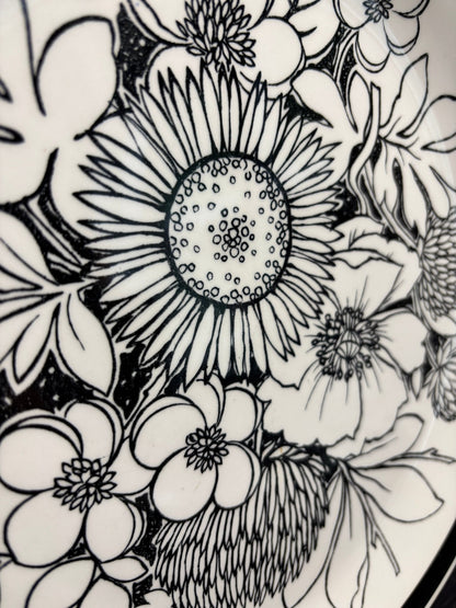white Alfred Meakin Samoa Dinner Plate with black flower design